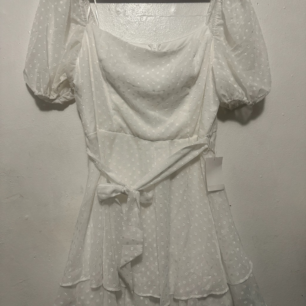 Elegant White Puff Sleeve Dress